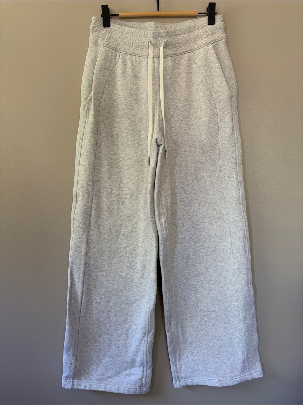 Lululemon Scuba Mid-Rise Wide Leg Sweatpants Size 4 Heathered Gray Full Length
